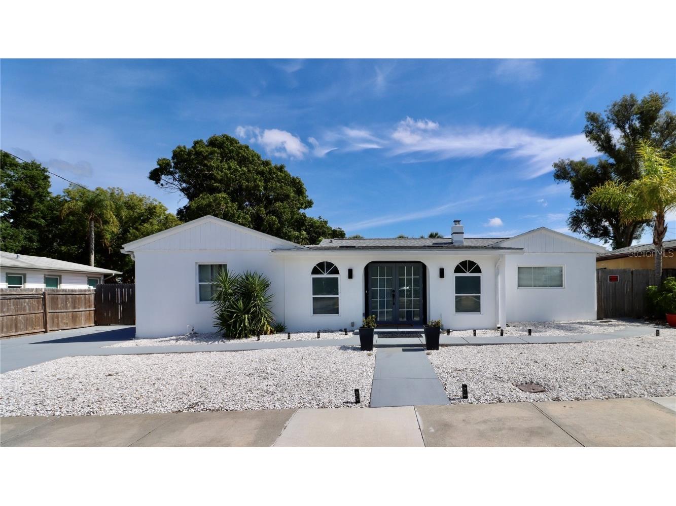 400 Sunburst Court Clearwater FL 33755 U8240456 image1