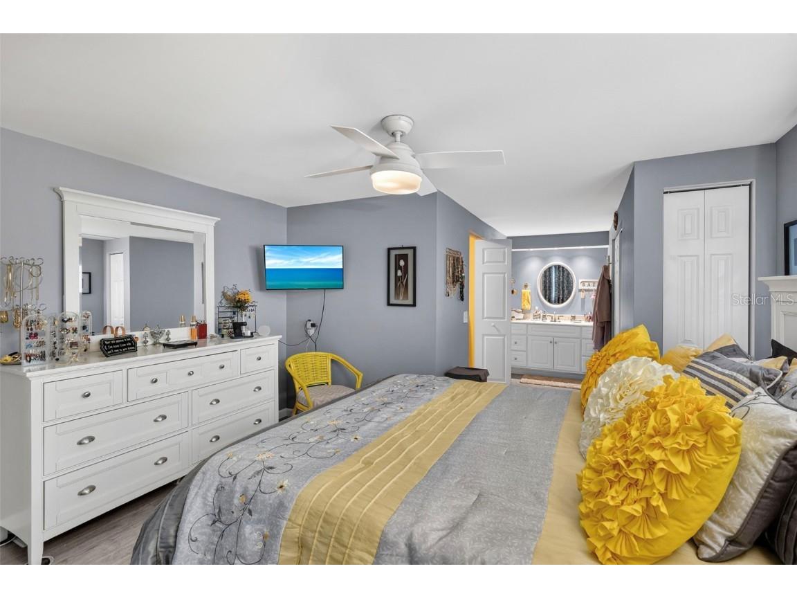 400 Vivar North Port FL 34287 TB8452379 image17