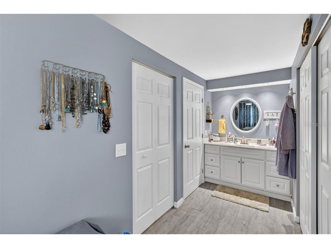 400 Vivar North Port FL 34287 TB8452379 image19