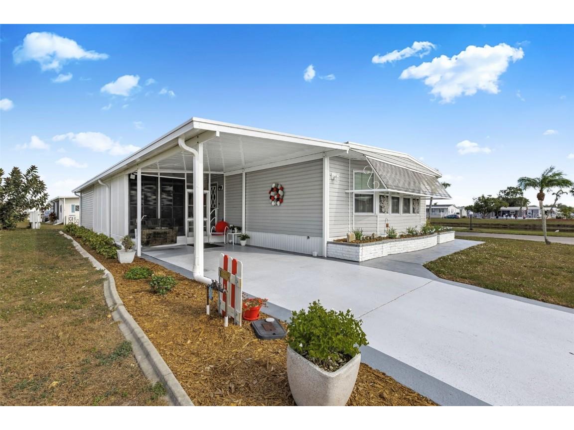 400 Vivar North Port FL 34287 TB8452379 image2