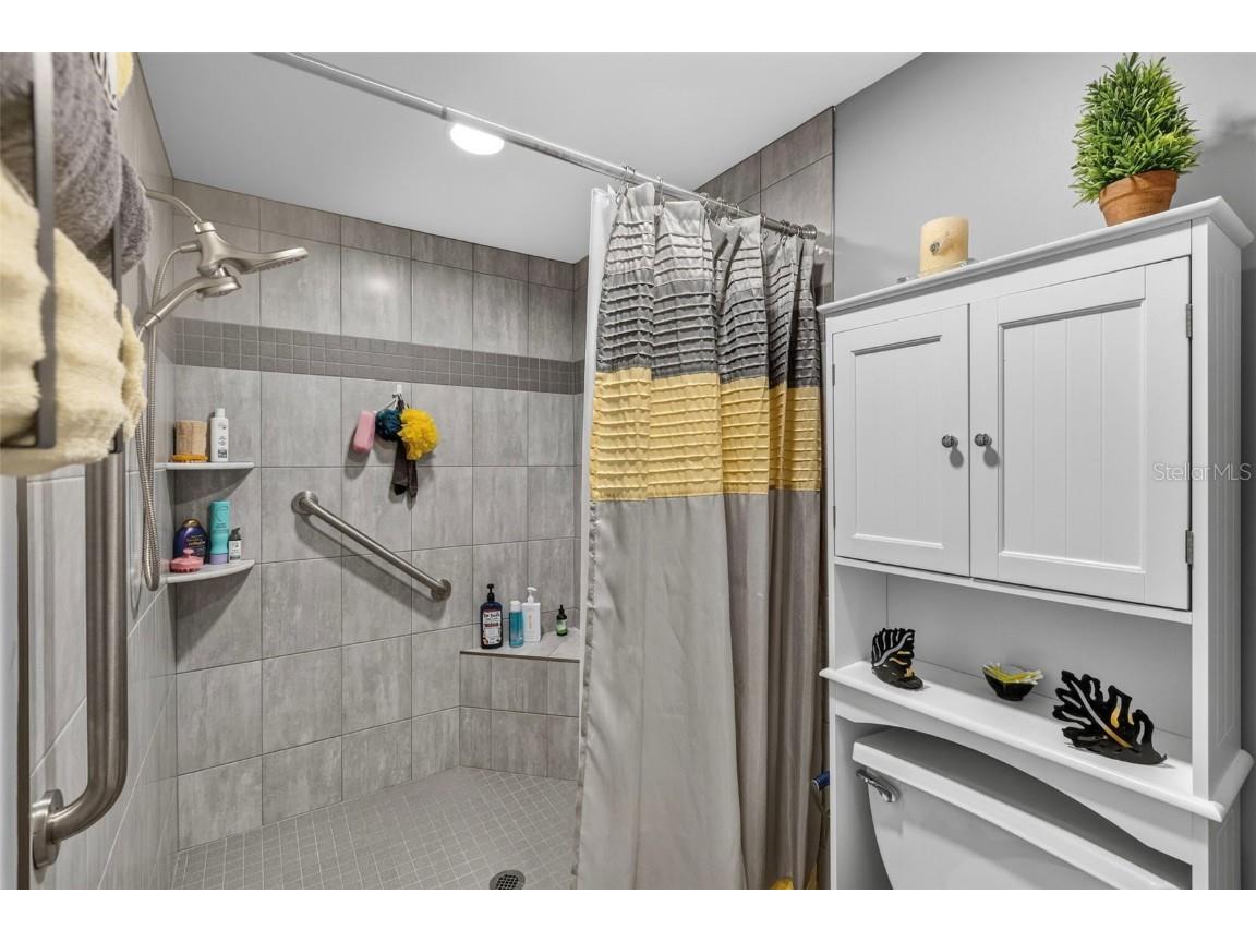 400 Vivar North Port FL 34287 TB8452379 image20