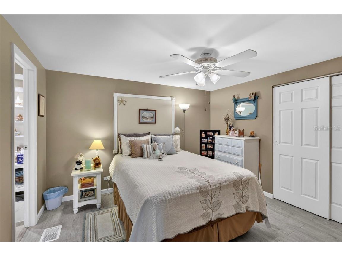 400 Vivar North Port FL 34287 TB8452379 image22