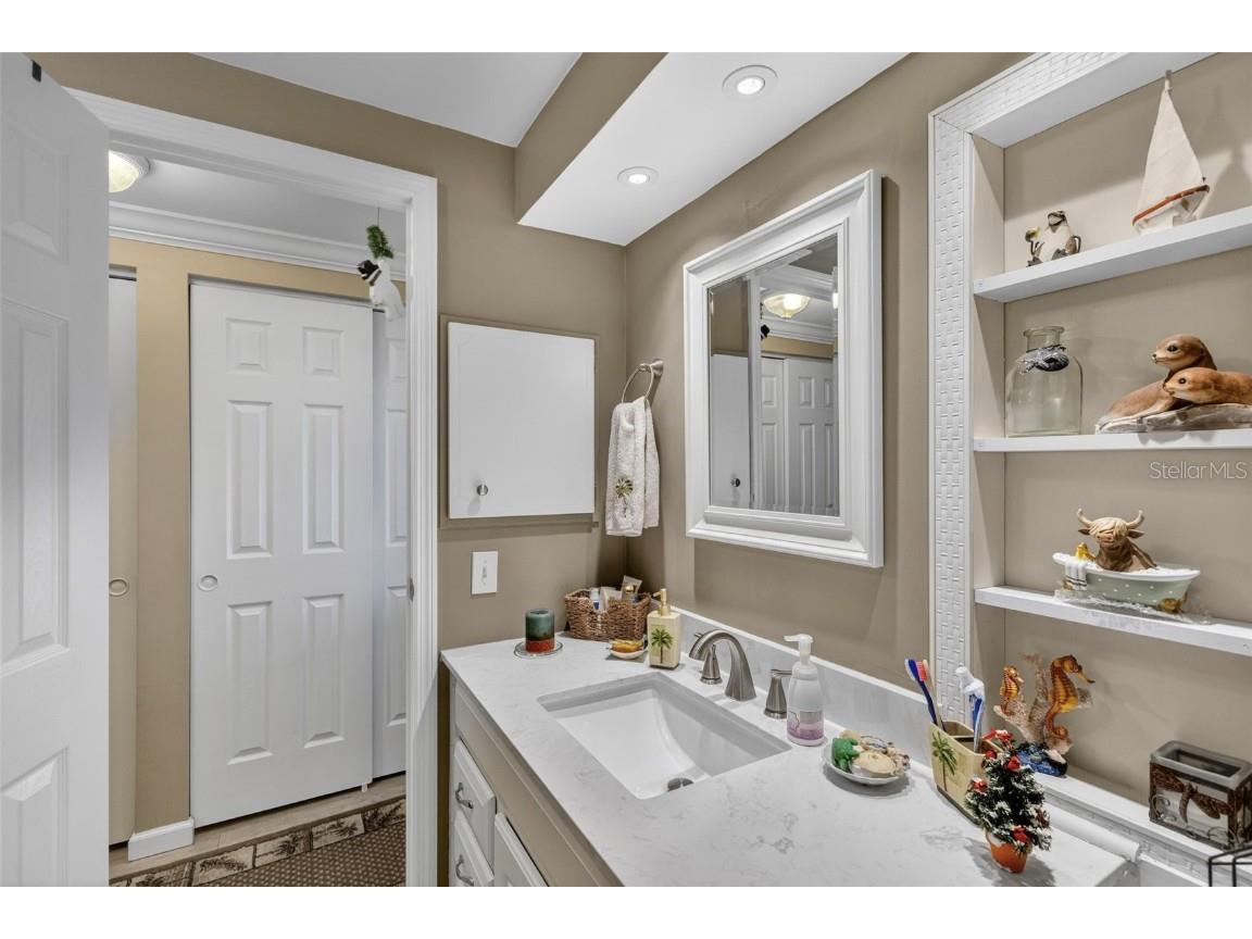 400 Vivar North Port FL 34287 TB8452379 image24