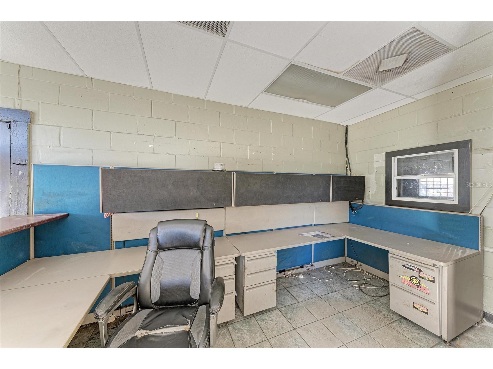 400 W Central Avenue Sarasota FL 34236 A4682282 image11