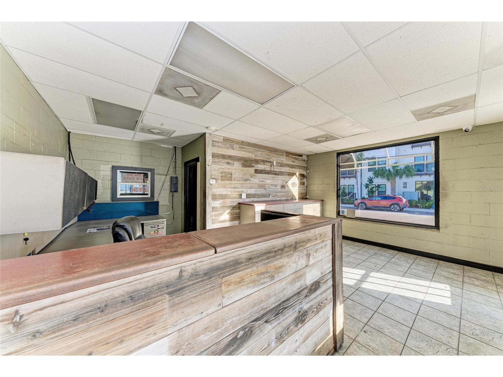400 W Central Avenue Sarasota FL 34236 A4682282 image13