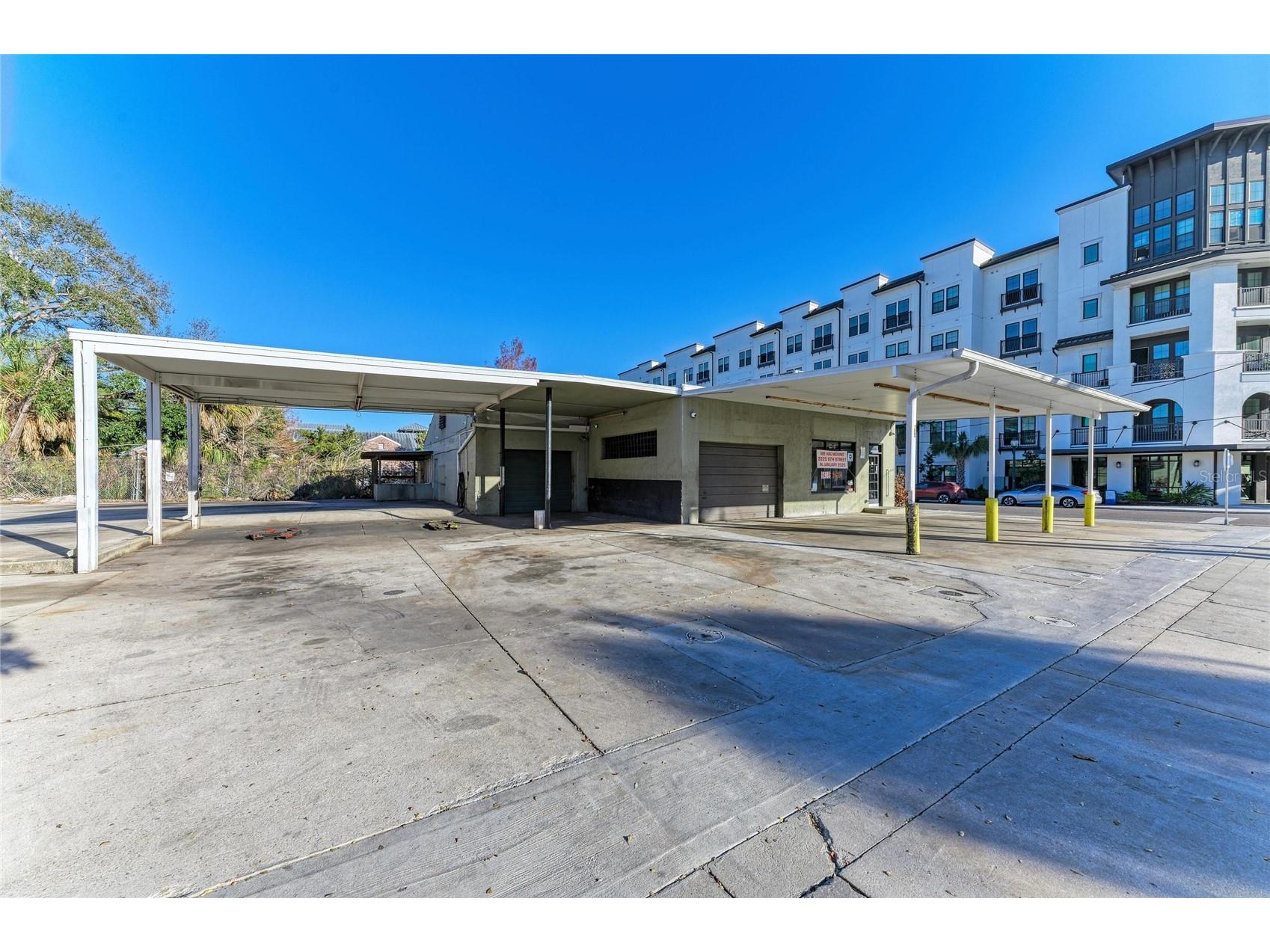 400 W Central Avenue Sarasota FL 34236 A4682282 image3