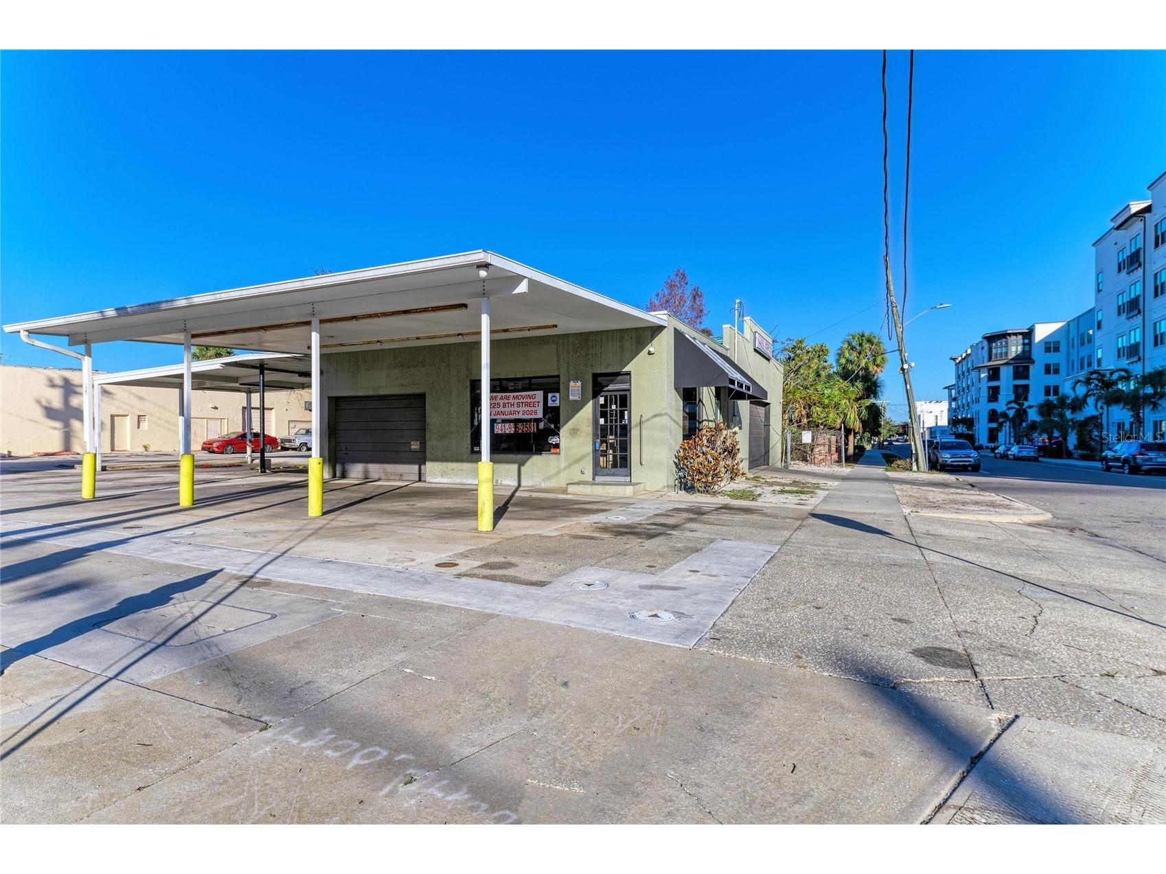400 W Central Avenue Sarasota FL 34236 A4682282 image5