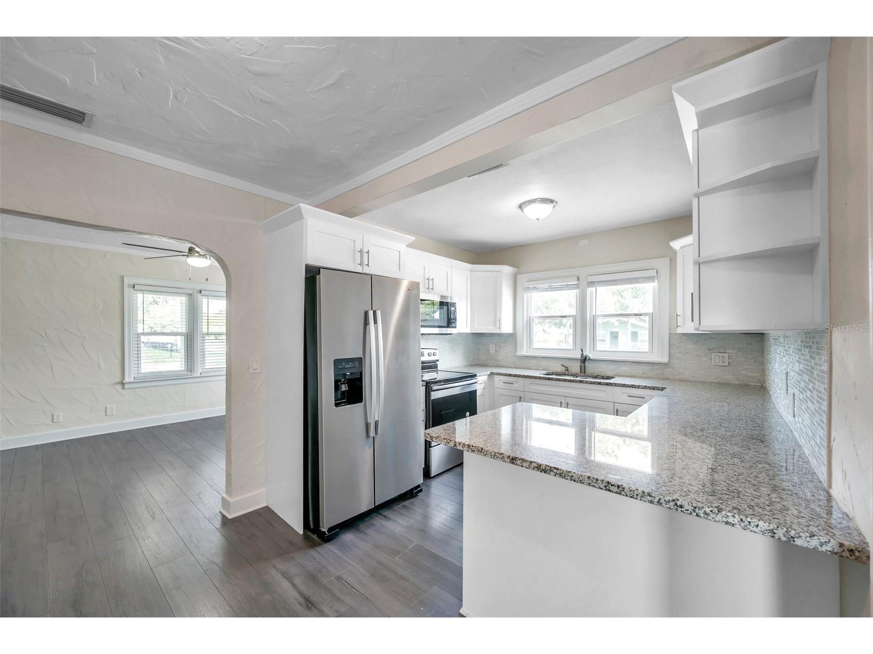 4000 10th Avenue N Saint Petersburg FL 33713 TB8493123 image13
