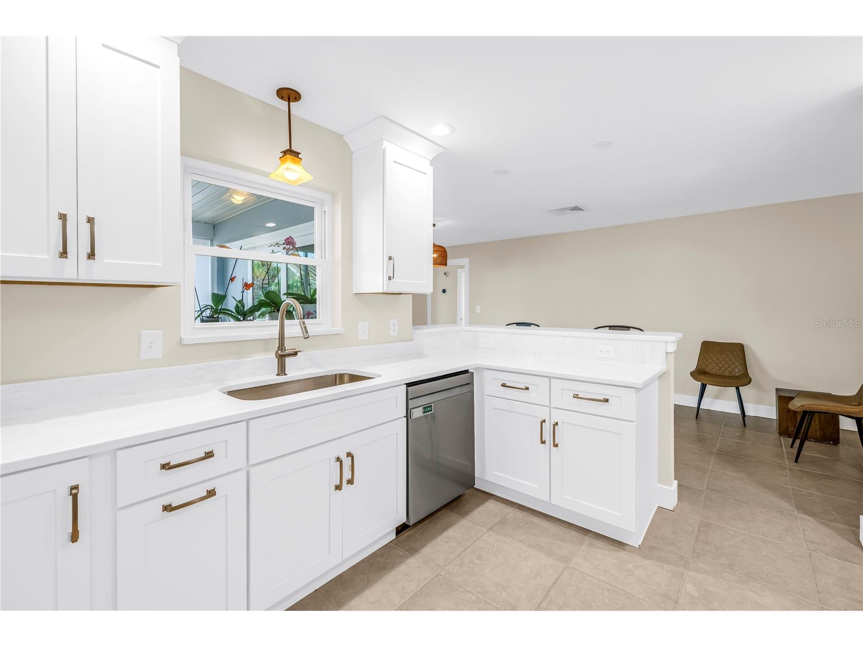 4000 14th Street NE Saint Petersburg FL 33703 - TAMPA BAY TB8477190 image13