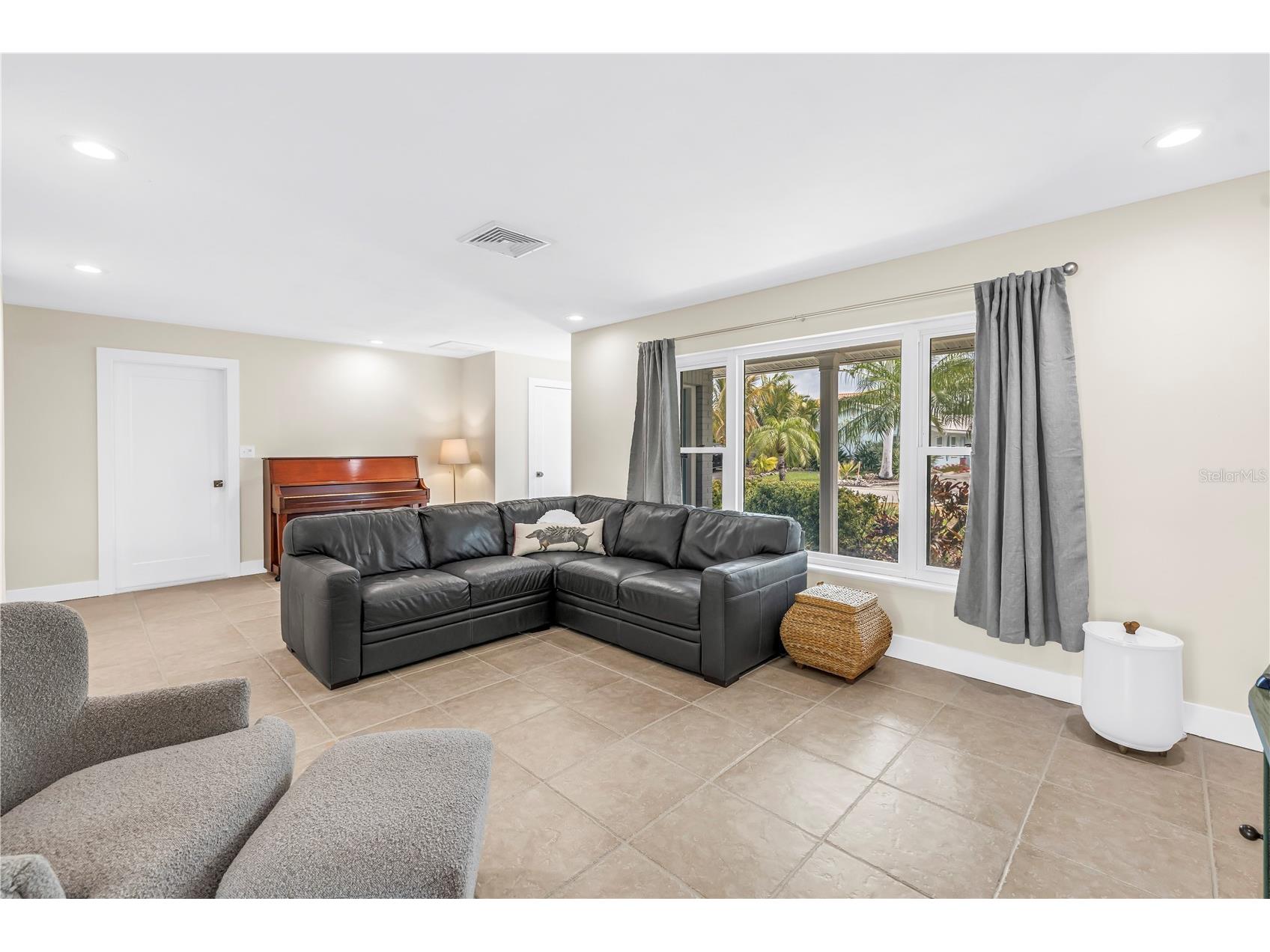 4000 14th Street NE Saint Petersburg FL 33703 - TAMPA BAY TB8477190 image4