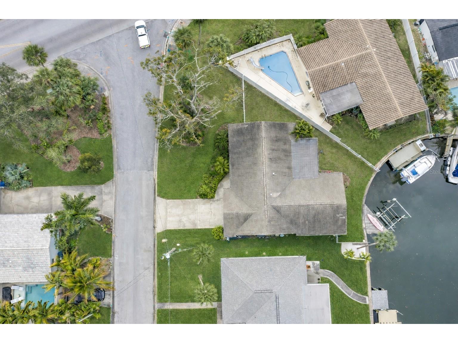 4000 14th Street NE Saint Petersburg FL 33703 - TAMPA BAY TB8477190 image40