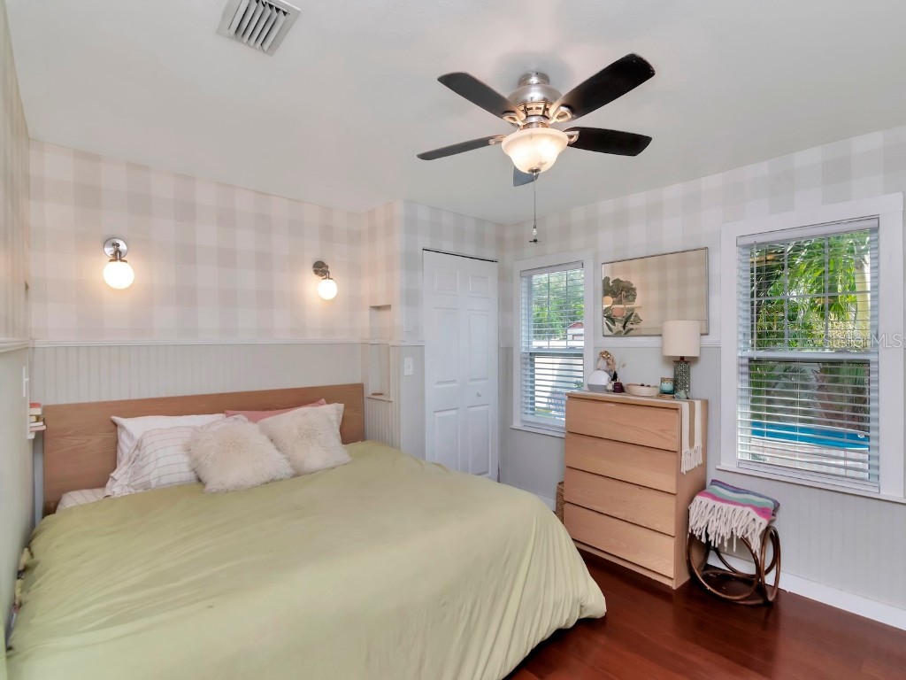 4000 3rd Avenue N Saint Petersburg FL 33713 TB8452703 image10