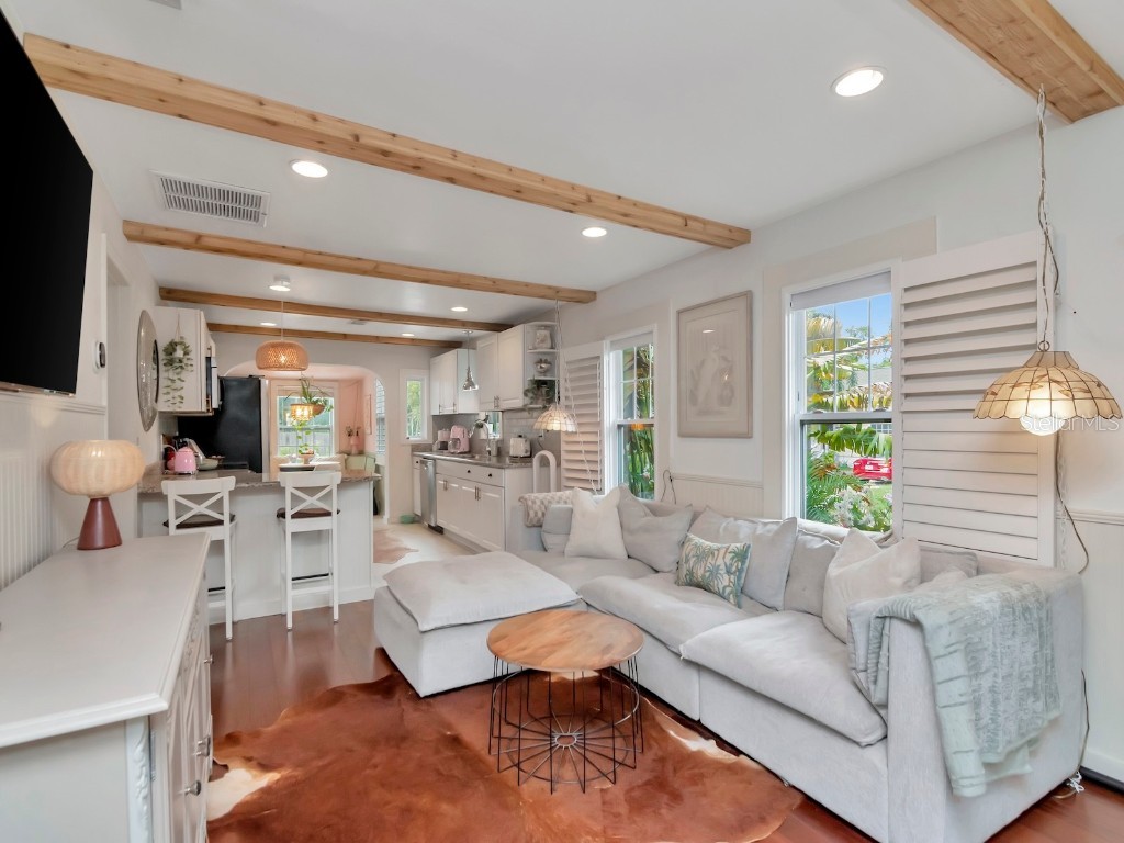 4000 3rd Avenue N Saint Petersburg FL 33713 TB8452703 image3