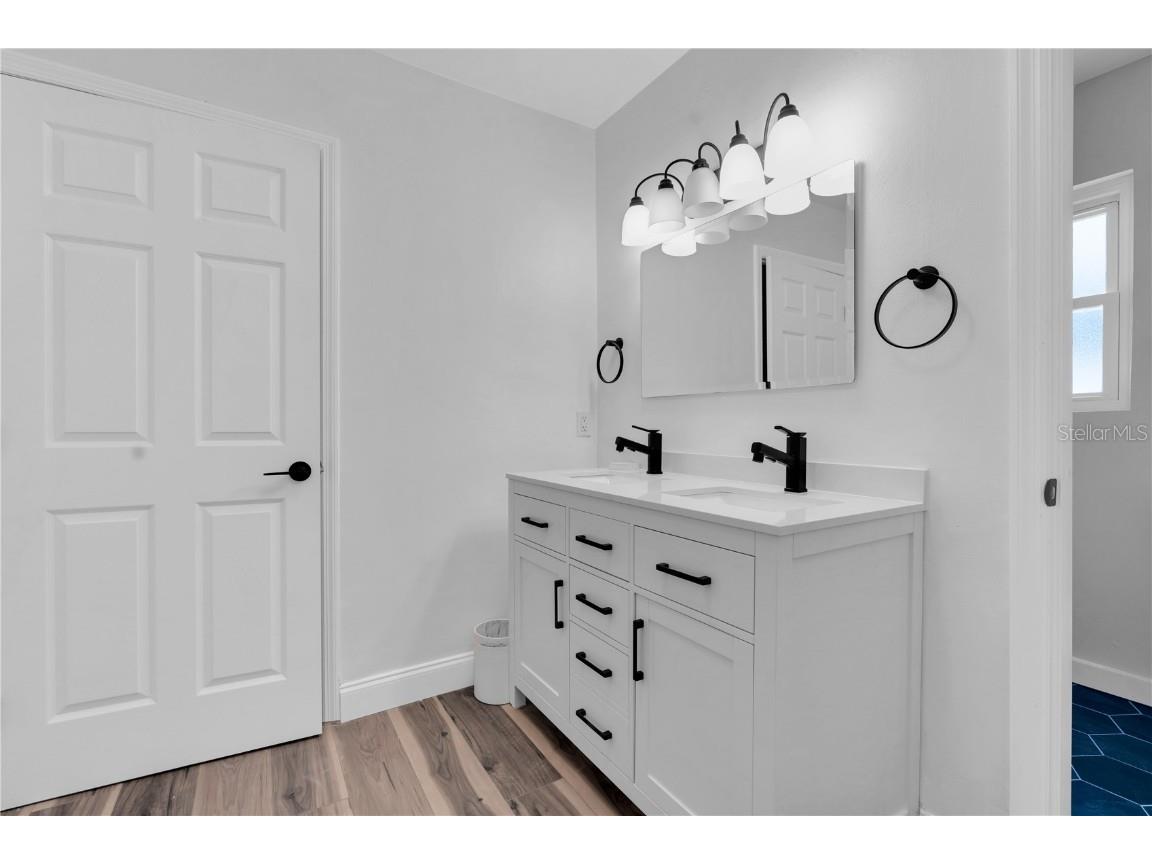 4000 49th Avenue S Saint Petersburg FL 33711 A4671303 image25