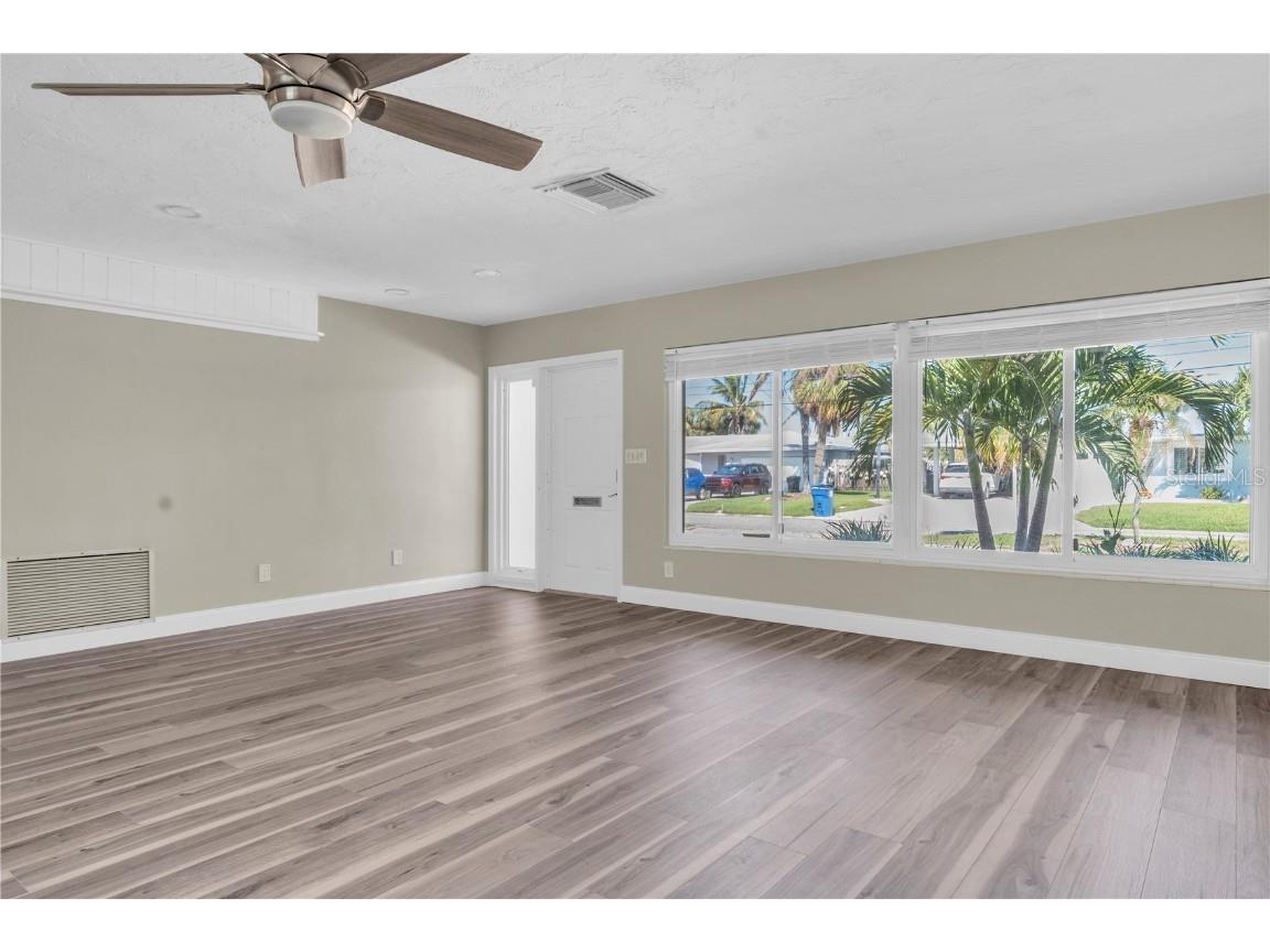 4000 49th Avenue S Saint Petersburg FL 33711 A4671303 image6