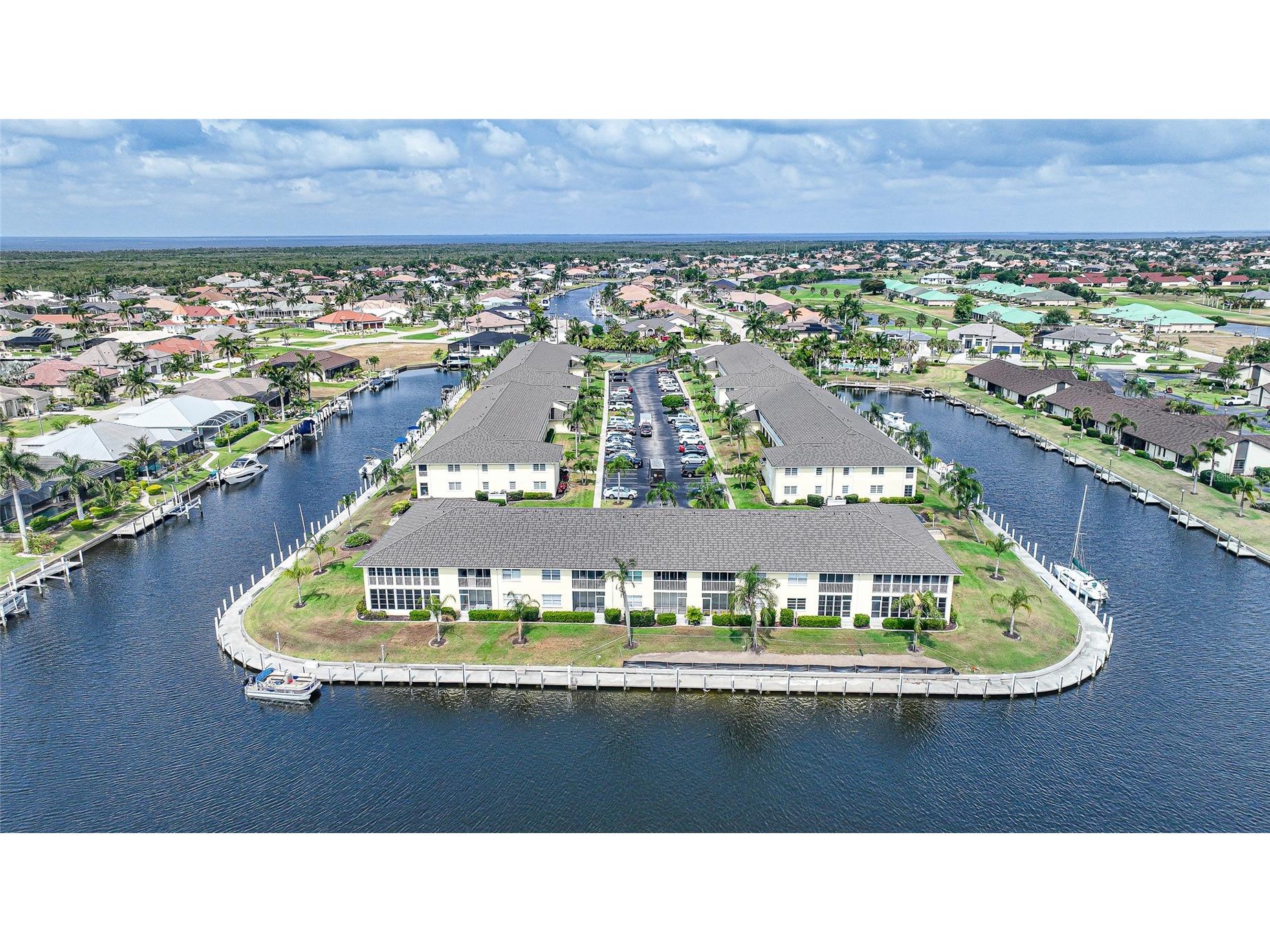 4000 Bal Harbor Boulevard #423 Punta Gorda FL 33950 - BAL HARBOR CANAL C7519359 image2