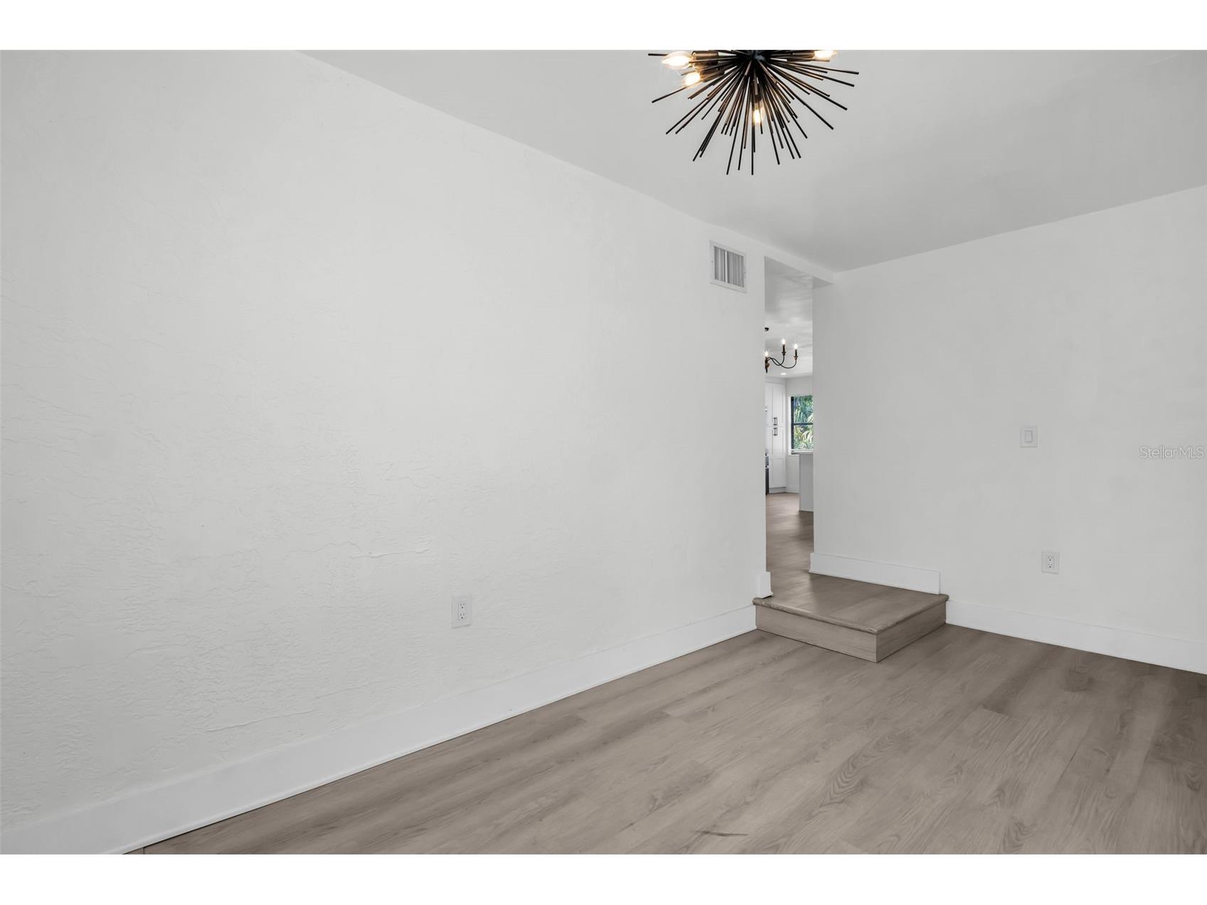 4000 Grove Street S Saint Petersburg FL 33705 TB8482961 image15