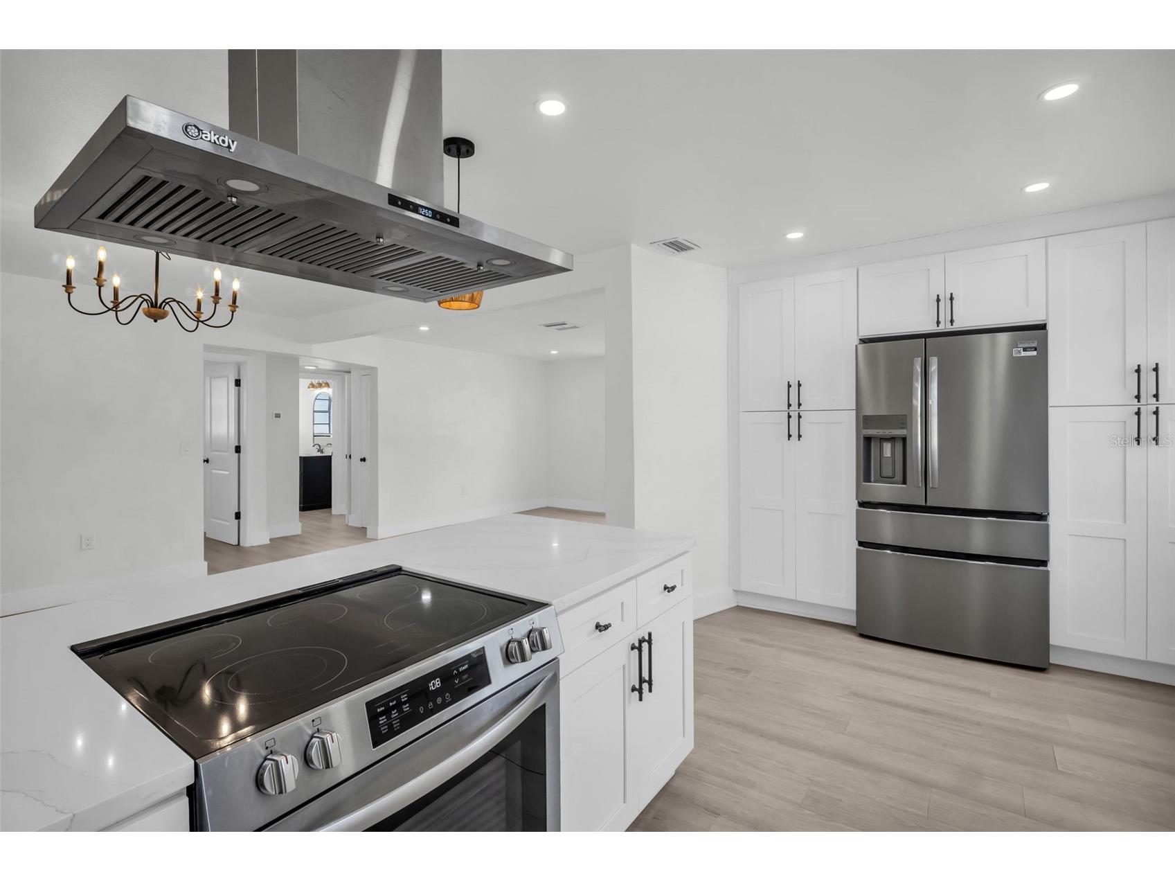 4000 Grove Street S Saint Petersburg FL 33705 TB8482961 image19