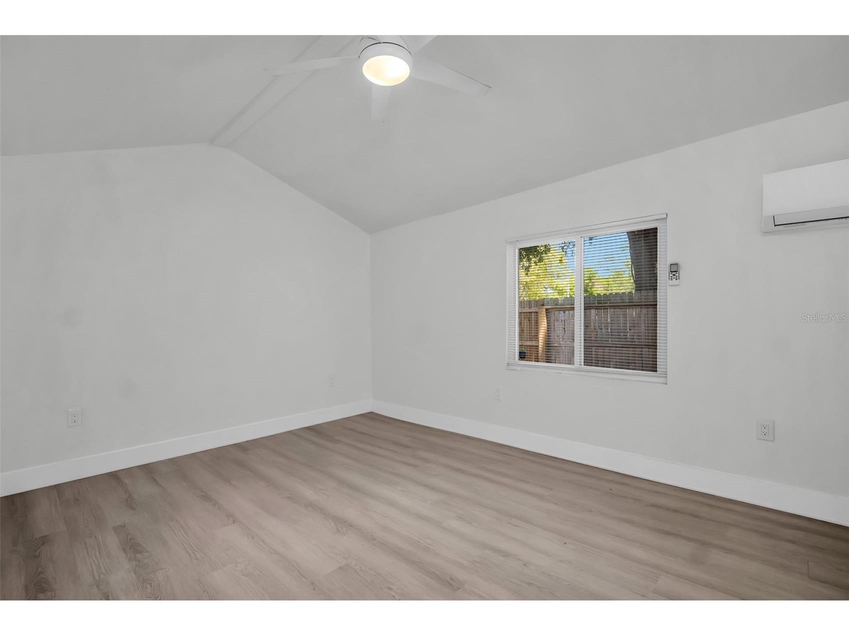 4000 Grove Street S Saint Petersburg FL 33705 TB8482961 image25