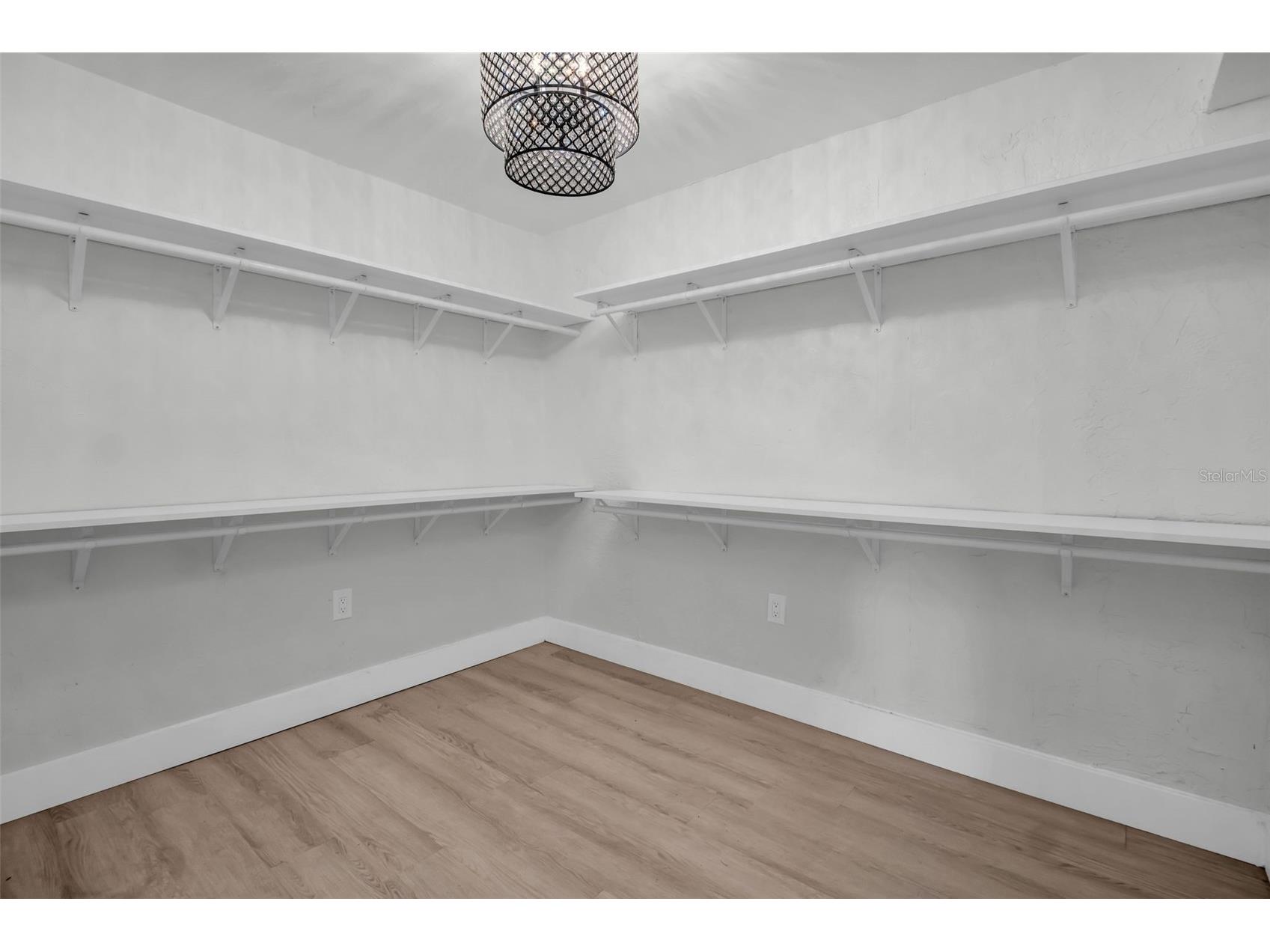 4000 Grove Street S Saint Petersburg FL 33705 TB8482961 image29