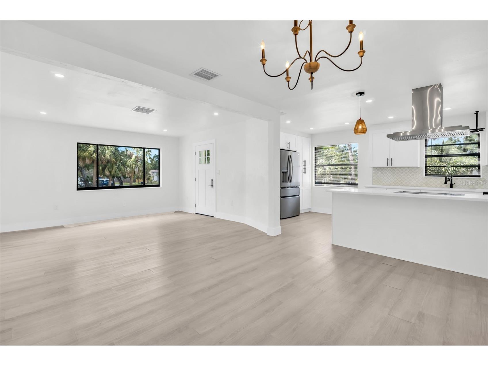 4000 Grove Street S Saint Petersburg FL 33705 TB8482961 image5