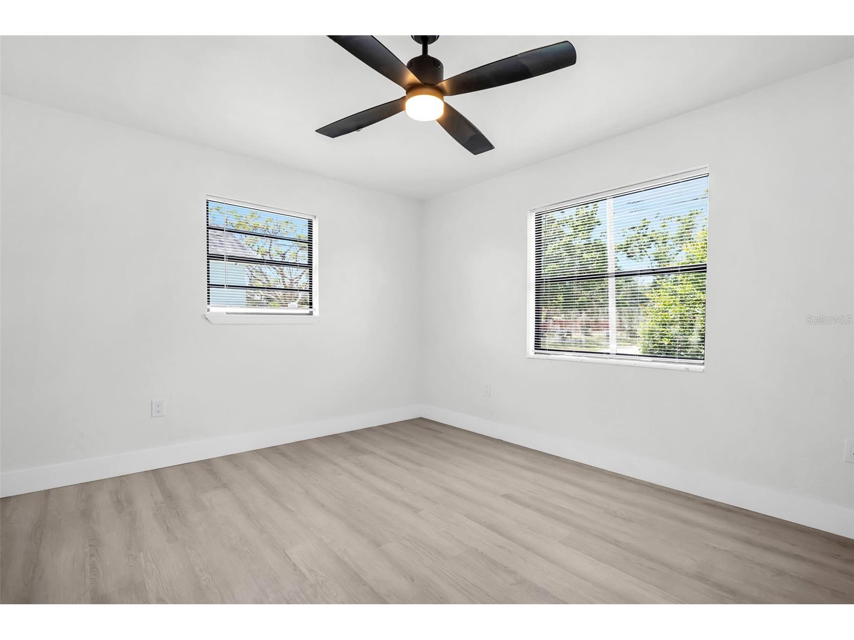 4000 Grove Street S Saint Petersburg FL 33705 TB8482961 image7