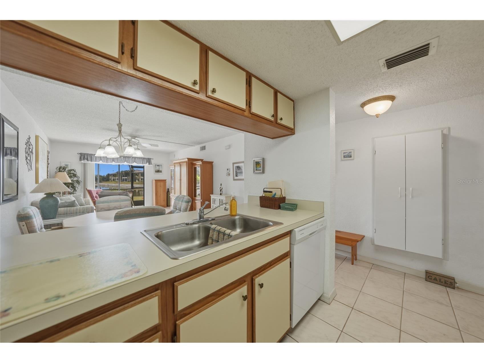 4000 Oakview Drive #L2 Punta Gorda FL 33980 C7522389 image6