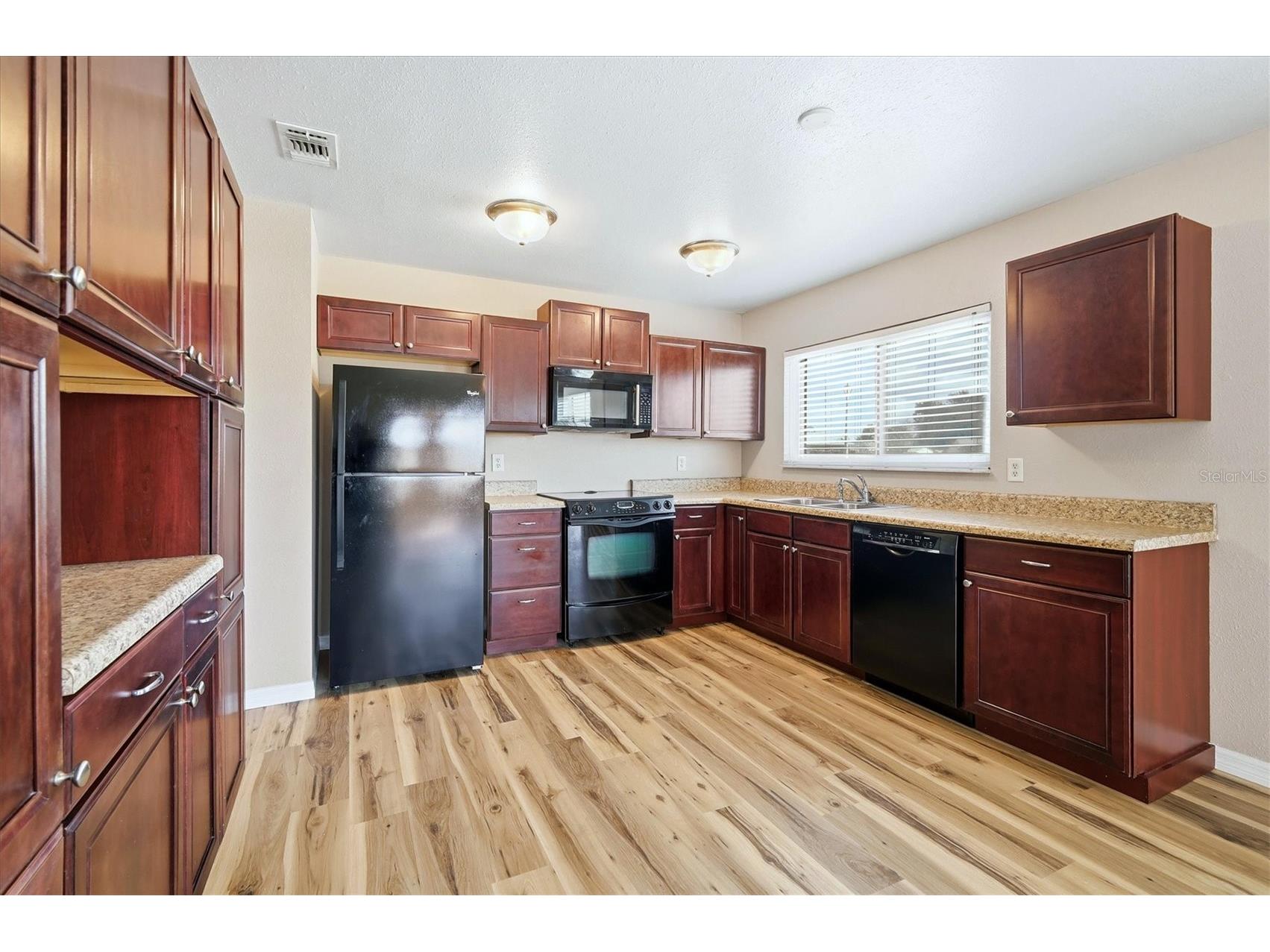 4000 Pan American Boulevard North Port FL 34287 N6142978 image12