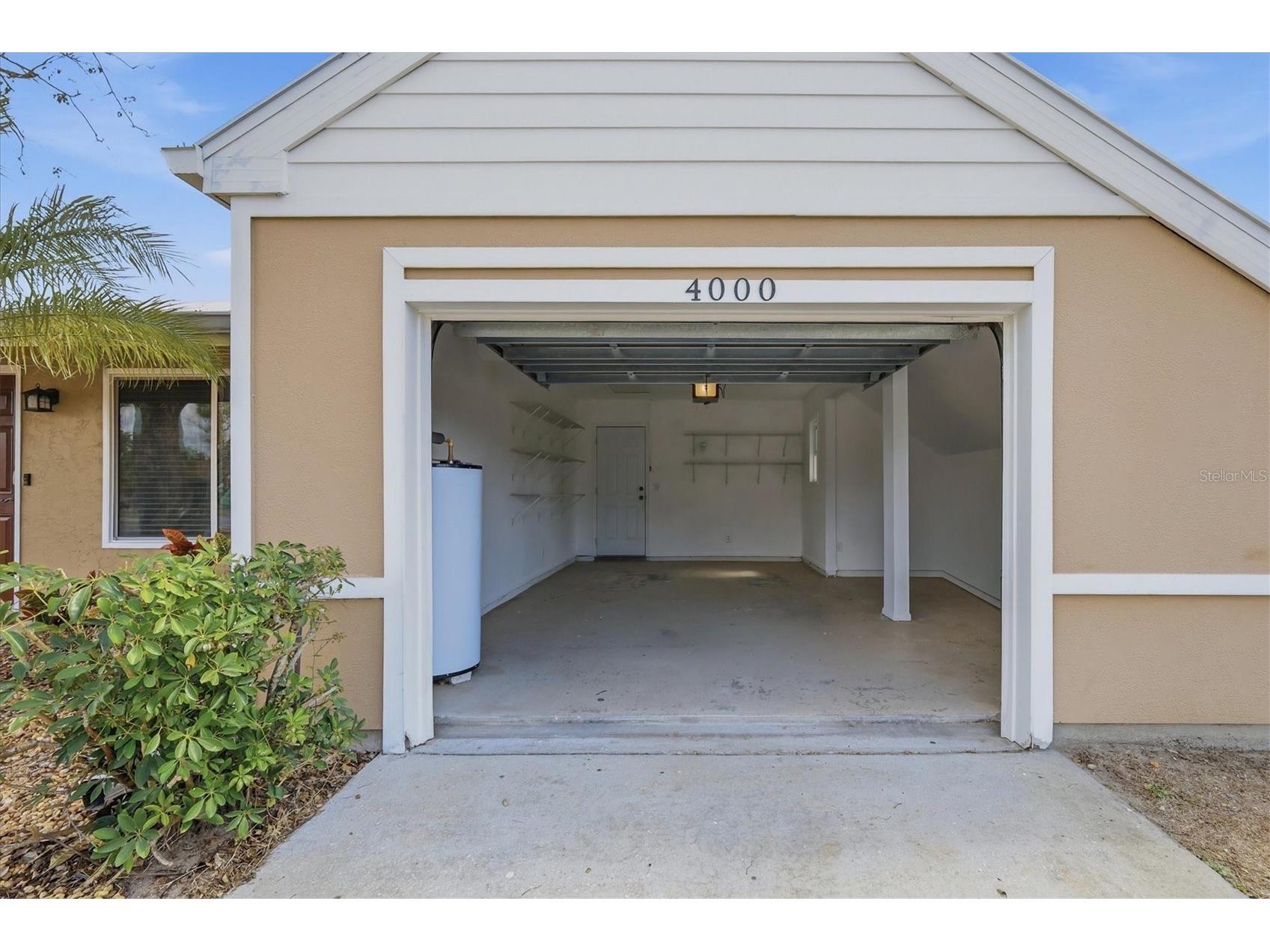 4000 Pan American Boulevard North Port FL 34287 N6142978 image24