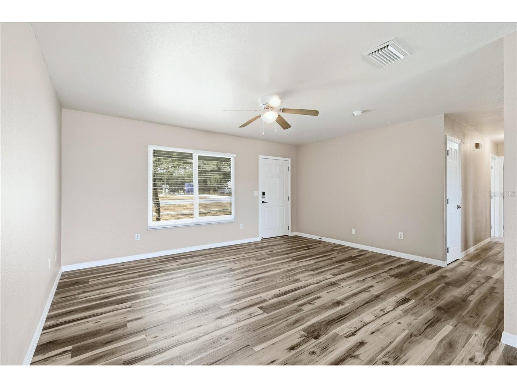 4000 Pan American Boulevard North Port FL 34287 N6142978 image7