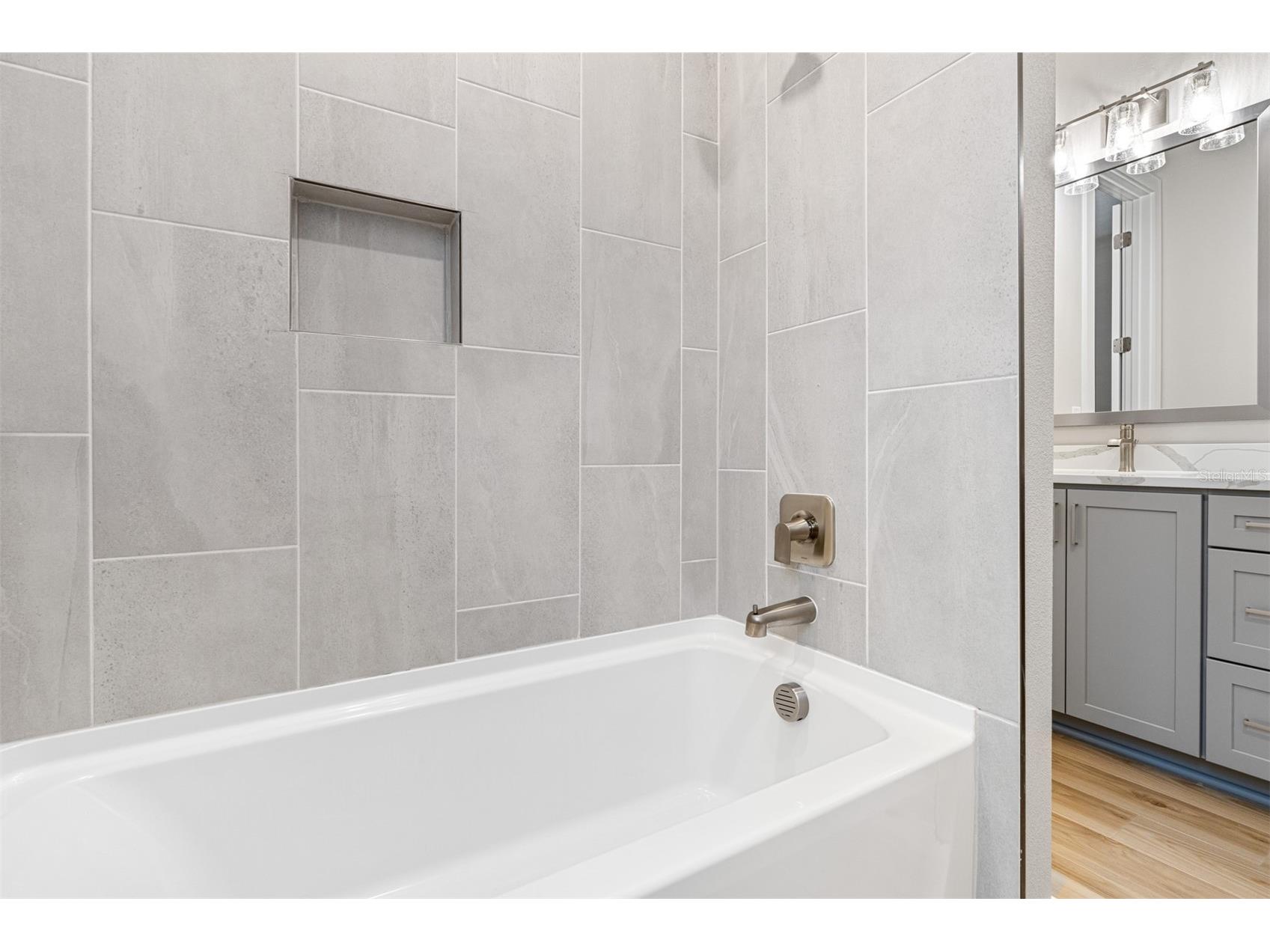 4000 Southern Valley Loop Brooksville FL 34601 TB8311664 image11