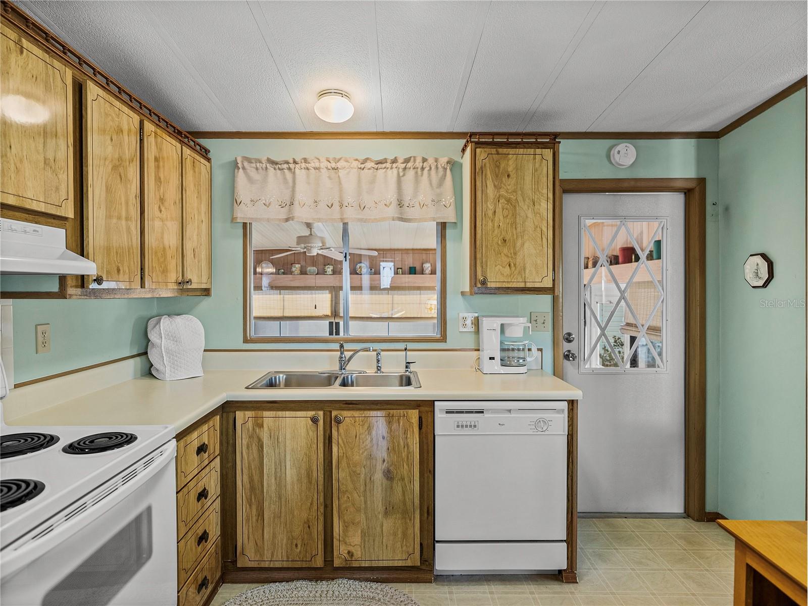 4000 William Hume Drive Zephyrhills FL 33541 TB8421800 image20