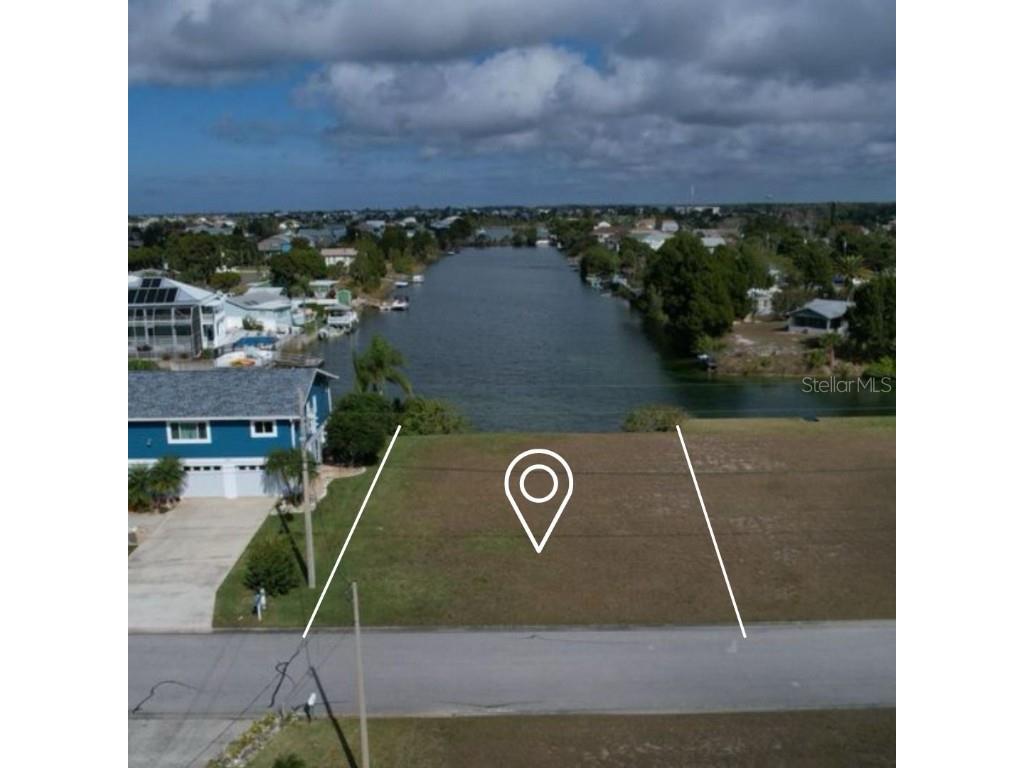4001 Amberjack Drive Hernando Beach FL 34607 - CANAL W/BOATLIFT TO GULF OFMEX T3544952 image1