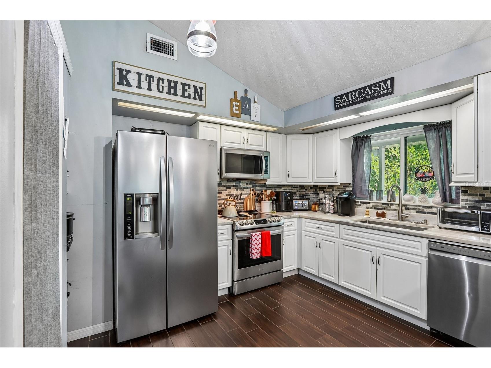 4001 Bainwood Court Tampa FL 33614 - JASMINE POND TB8509702 image12
