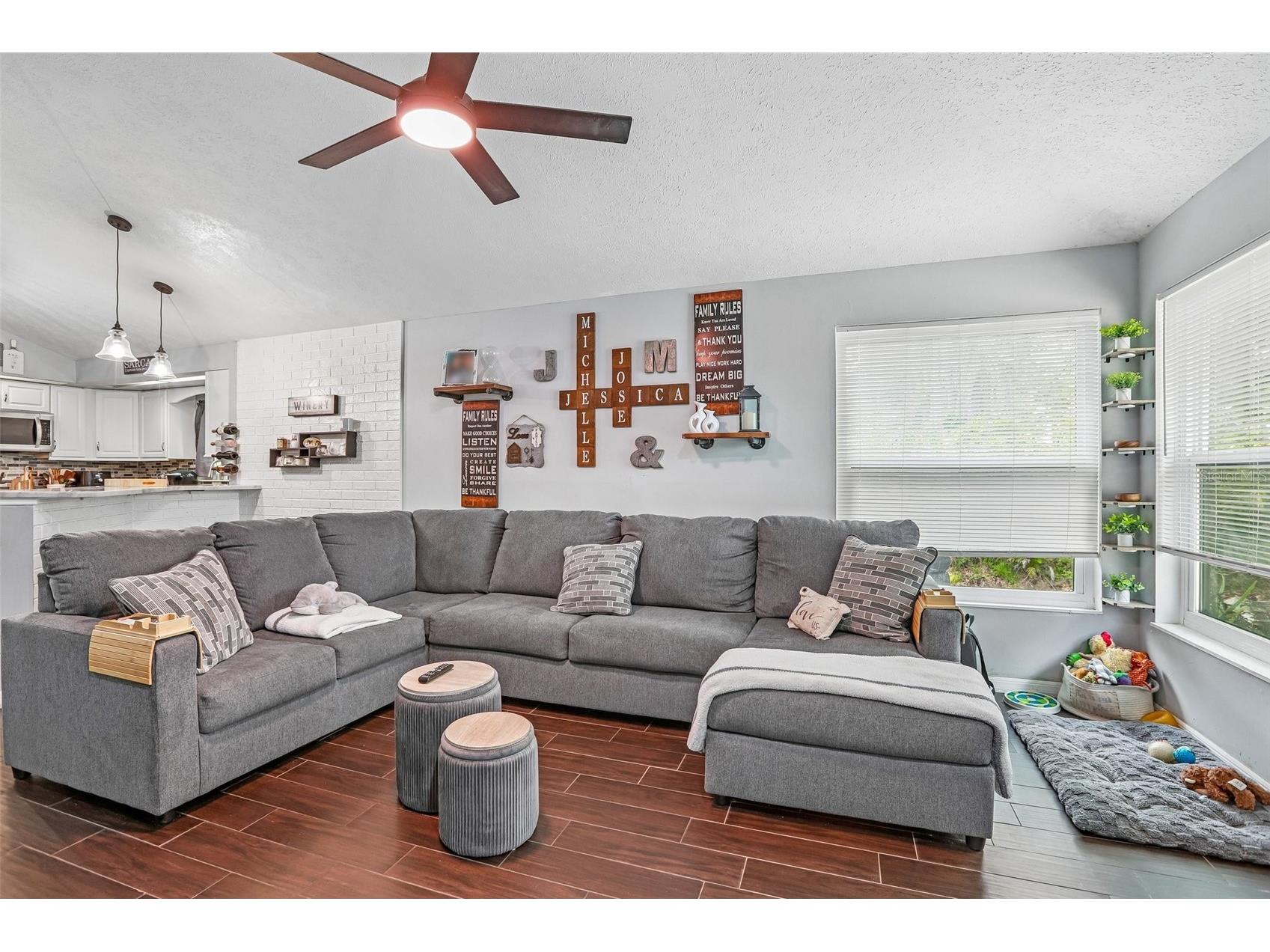 4001 Bainwood Court Tampa FL 33614 - JASMINE POND TB8509702 image4