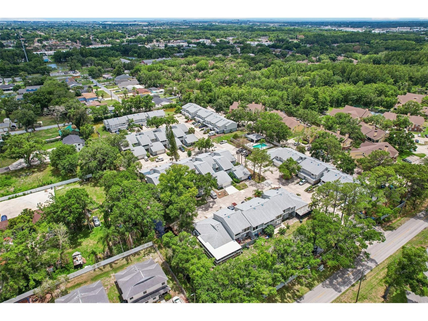 4001 Bainwood Court Tampa FL 33614 - JASMINE POND TB8509702 image43
