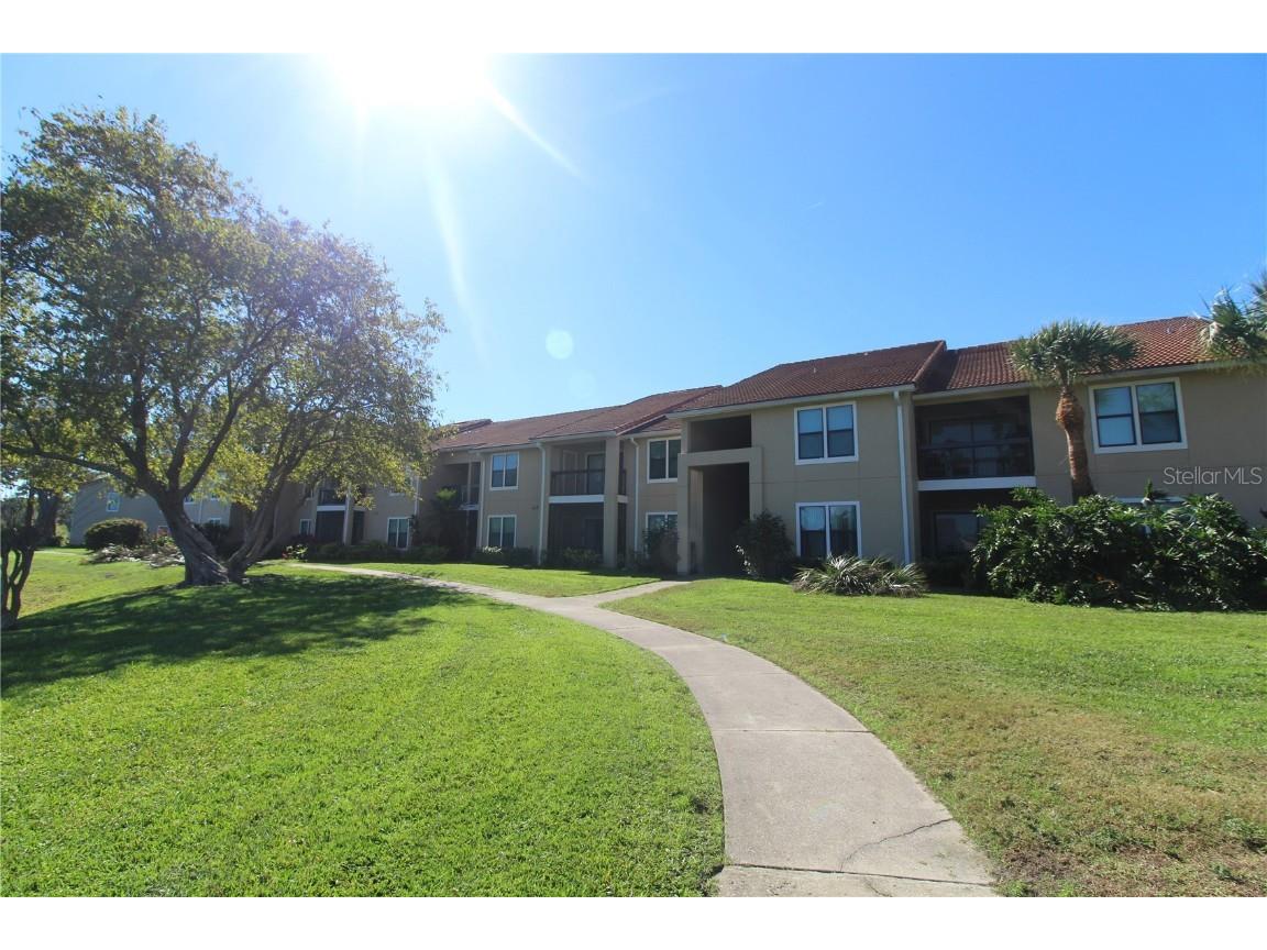 4001 Crockers Lake Boulevard #1023 Sarasota FL 34238 A4578692 image1
