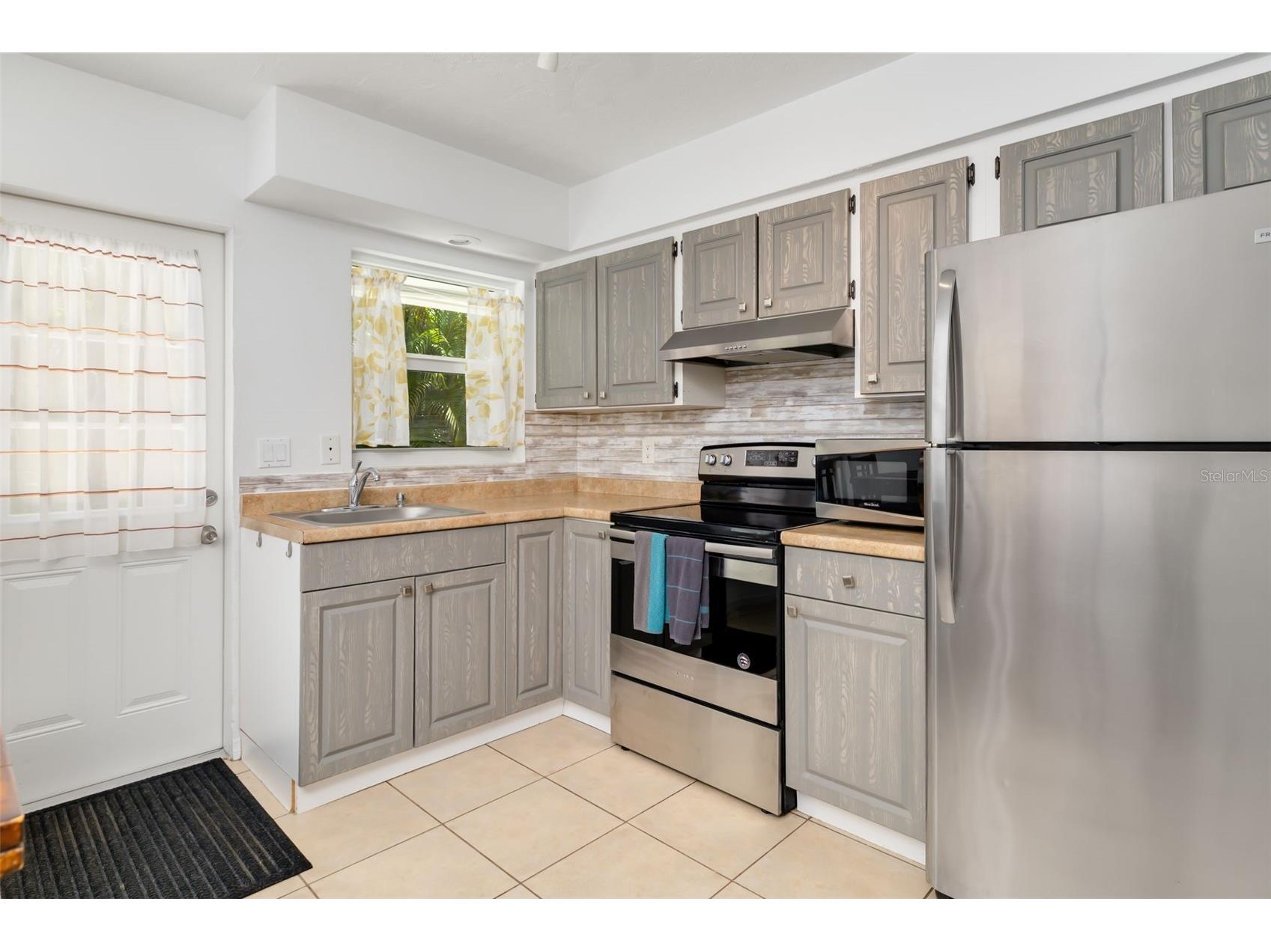 4001 Groveland Avenue Sarasota FL 34231 A4691652 image36