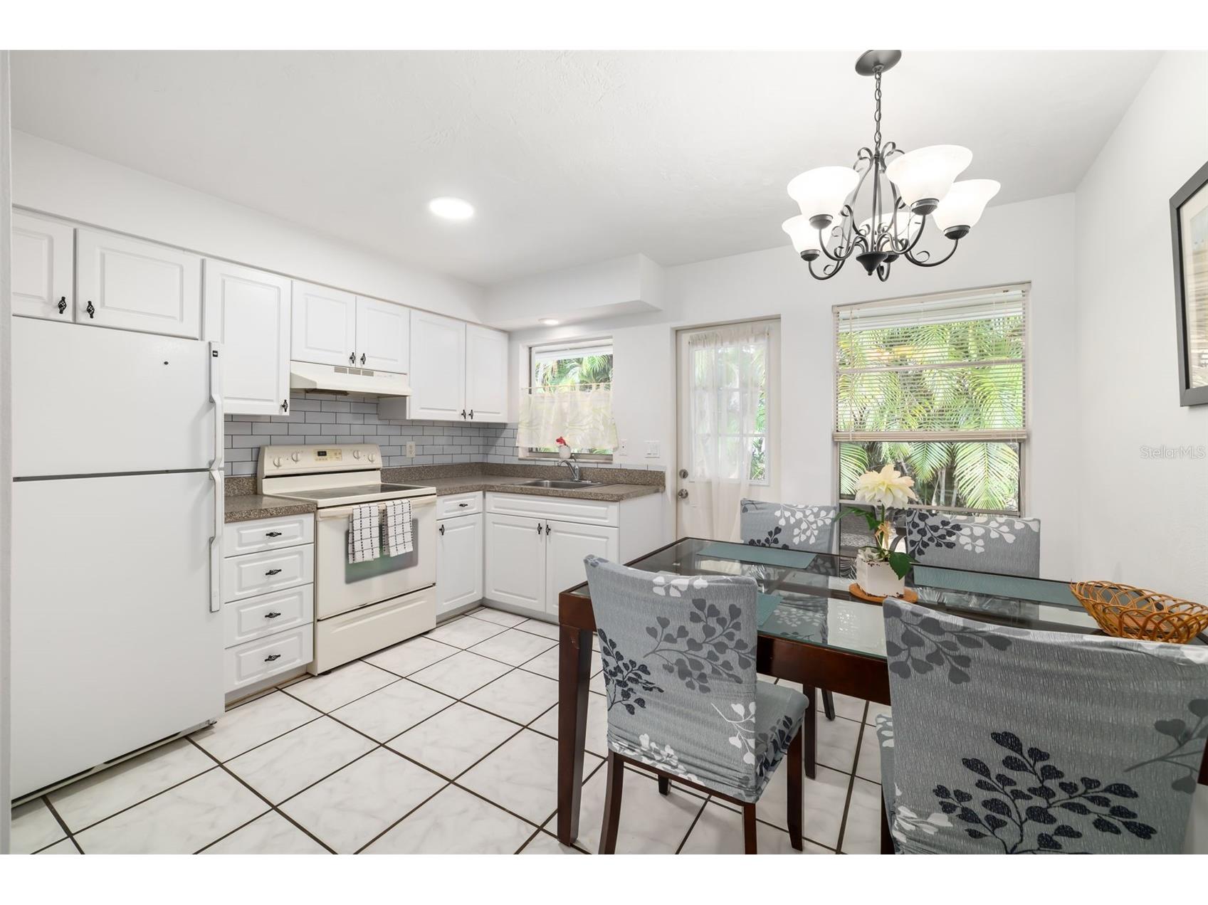 4001 Groveland Avenue Sarasota FL 34231 A4691652 image7
