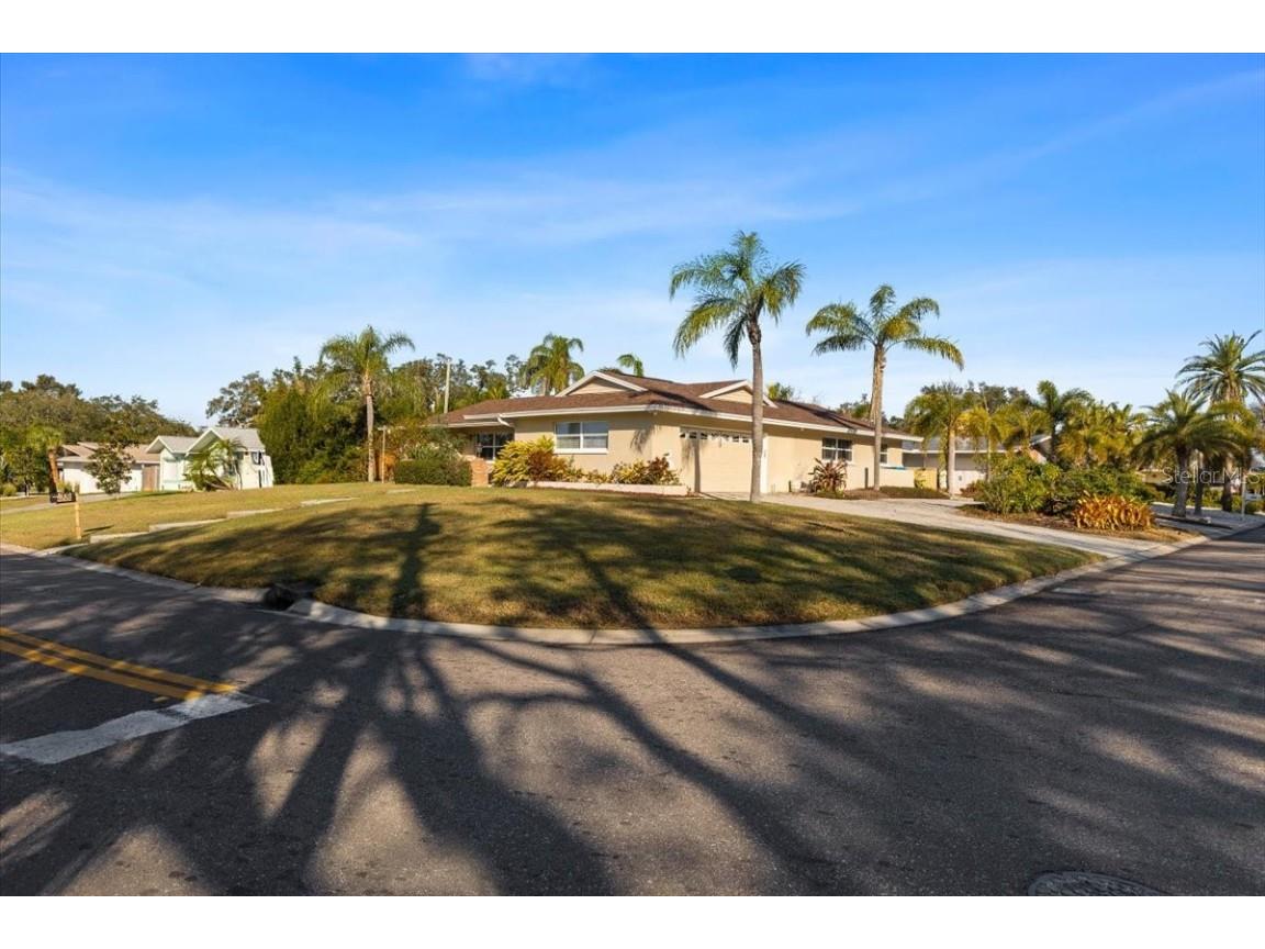 4001 Harbor Hills Drive Largo FL 33770 TB8345637 image1
