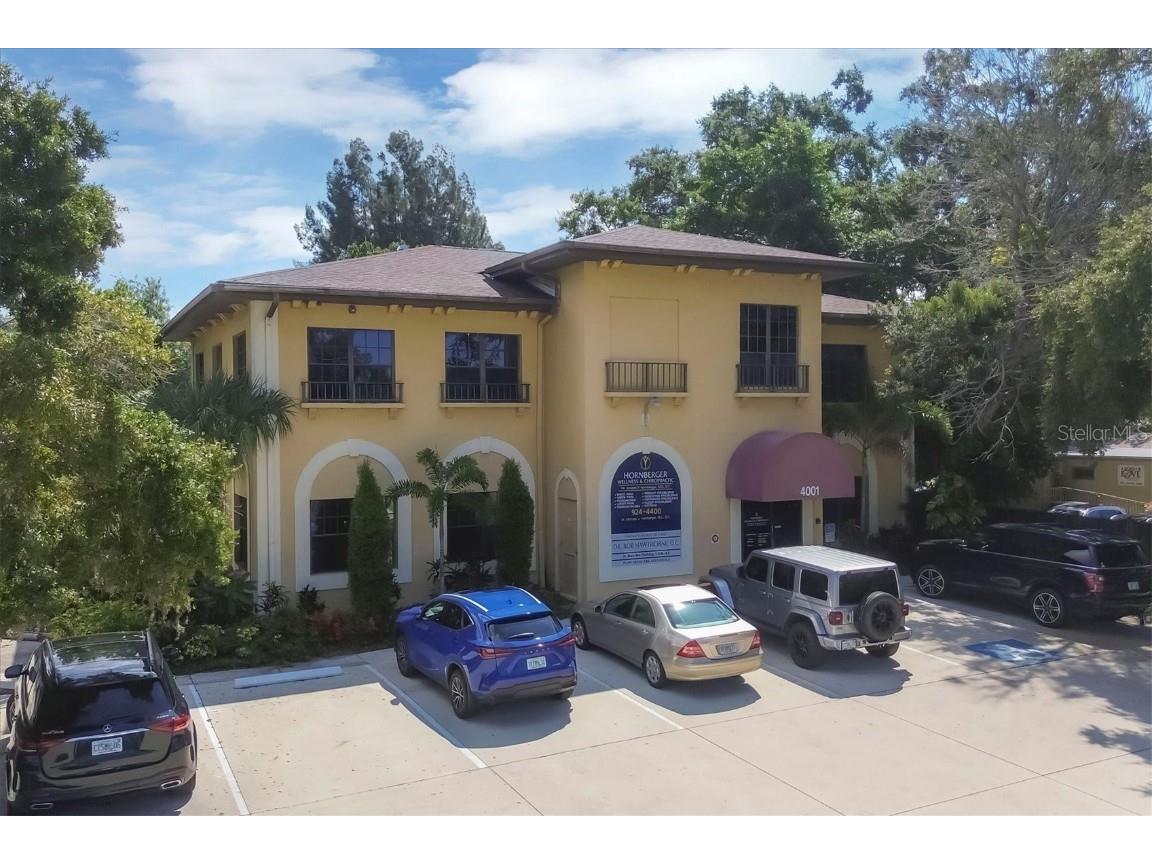 4001 Swift Road Sarasota FL 34231 A4623491 image1