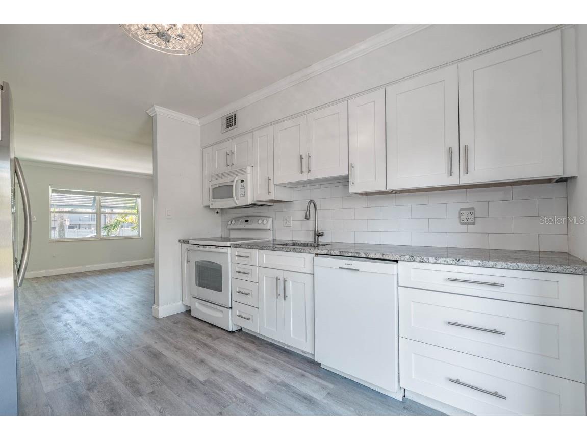 4001 W North A Street Tampa FL 33609 TB8371349 image11