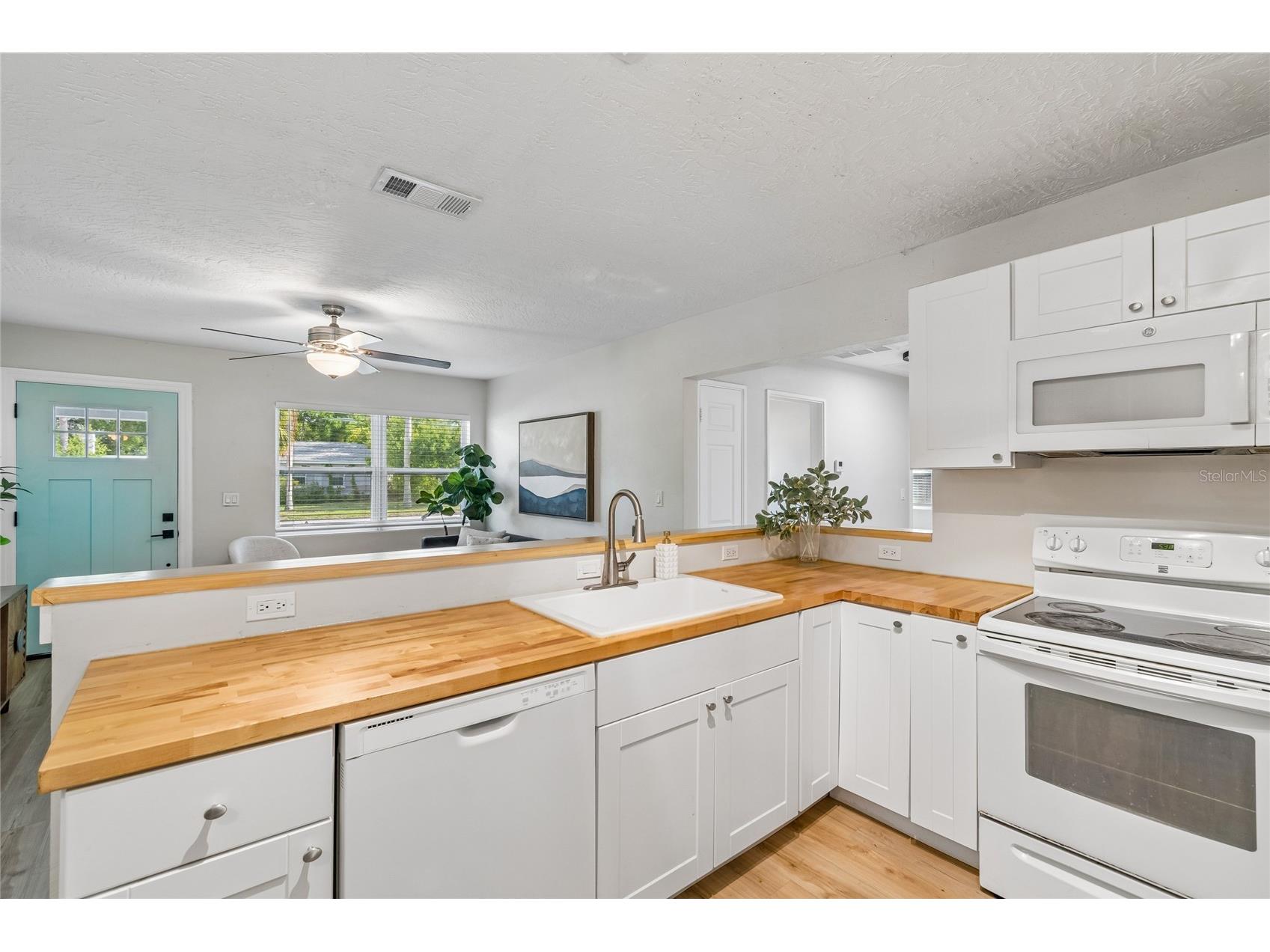 4001 W Rogers Avenue Tampa FL 33611 TB8529109 image10
