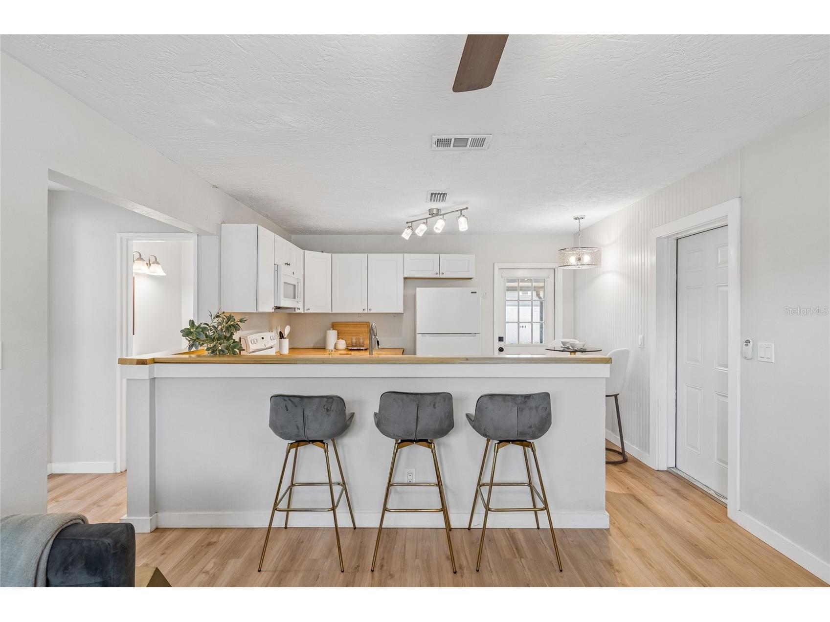 4001 W Rogers Avenue Tampa FL 33611 TB8529109 image6
