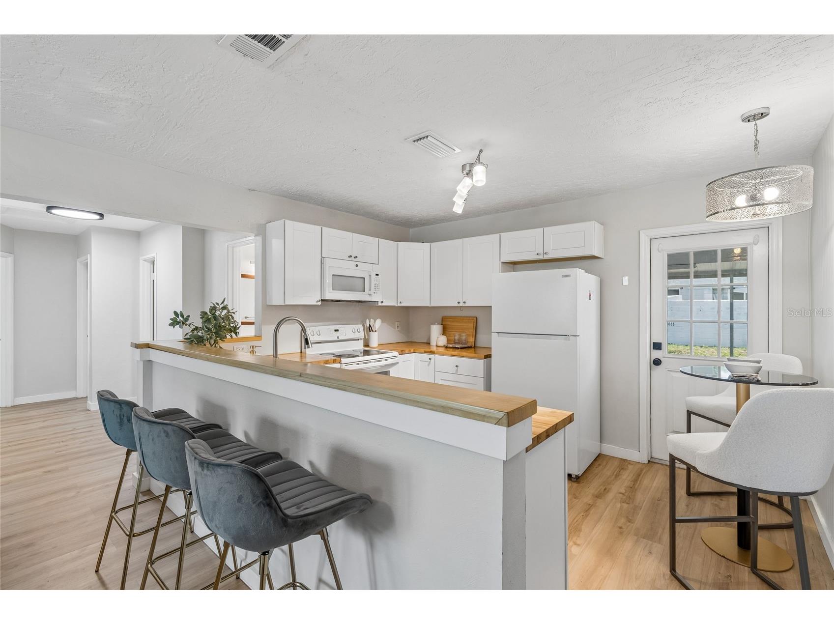 4001 W Rogers Avenue Tampa FL 33611 TB8529109 image8