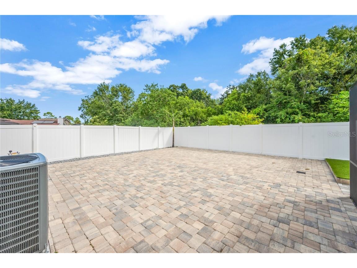 4002 Briarlake Drive Valrico FL 33596 TB8417788 image12