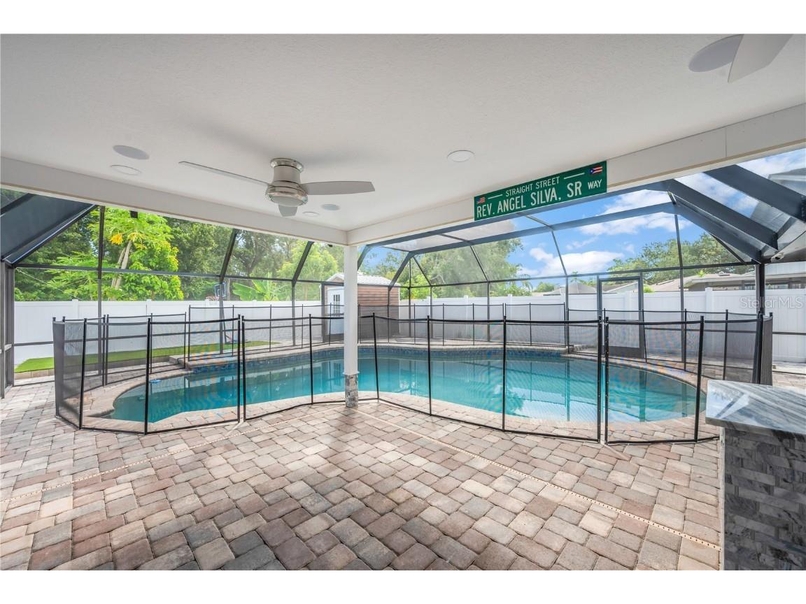 4002 Briarlake Drive Valrico FL 33596 TB8417788 image15