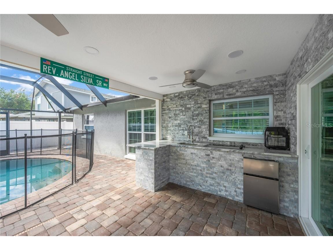 4002 Briarlake Drive Valrico FL 33596 TB8417788 image16