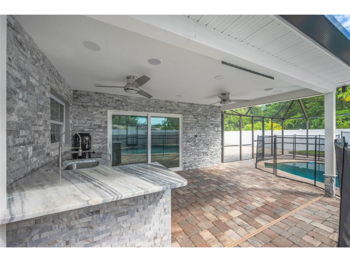 4002 Briarlake Drive Valrico FL 33596 TB8417788 image17