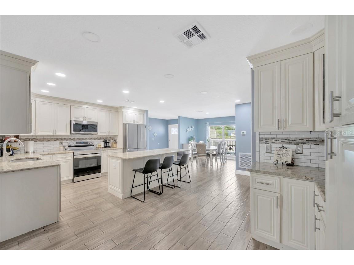 4002 Briarlake Drive Valrico FL 33596 TB8417788 image22